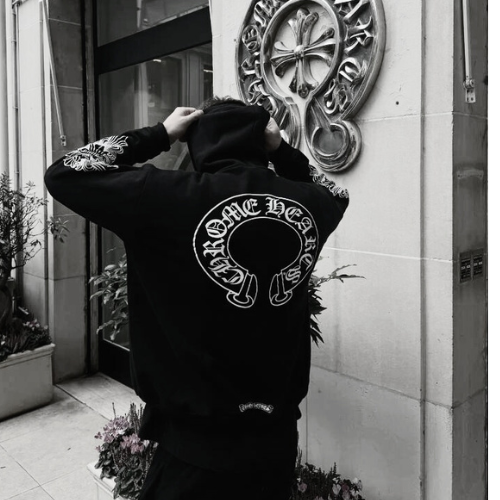 CHROME HEARTS