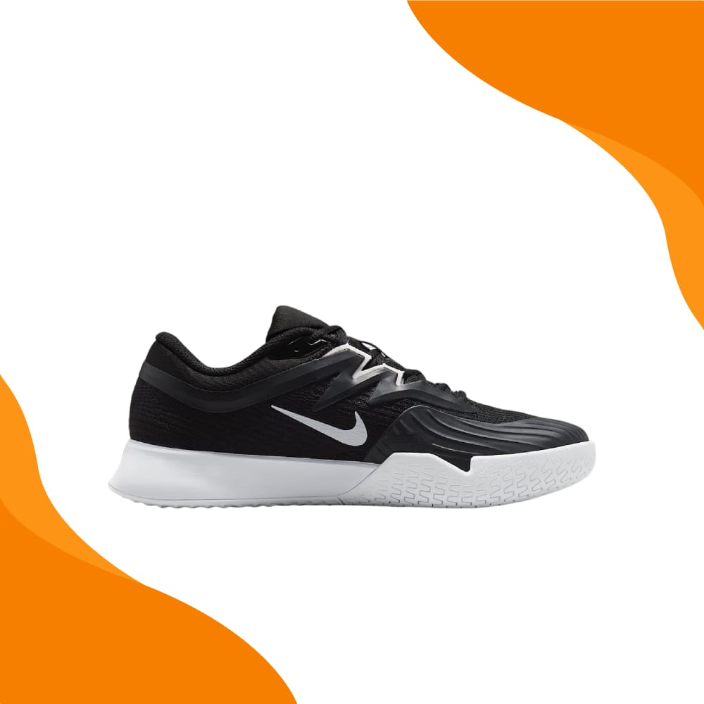 Nike Tennis Shoes​